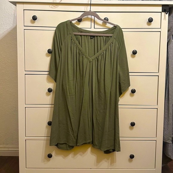 Torrid V Neck Top - Picture 1 of 1
